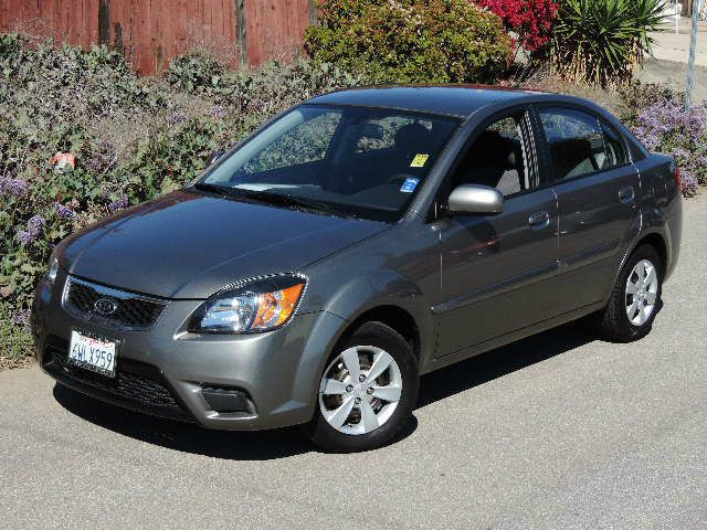 2011 Kia Rio Elk Conversion Van