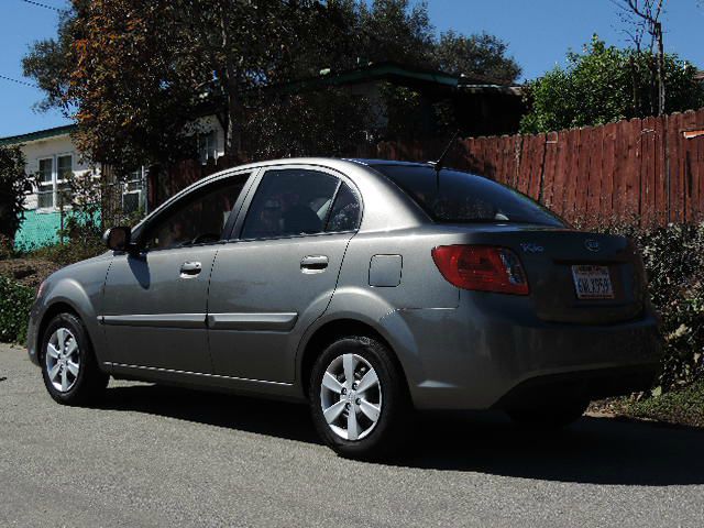 2011 Kia Rio Elk Conversion Van