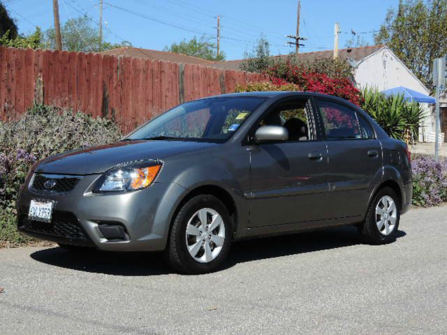 2011 Kia Rio Elk Conversion Van