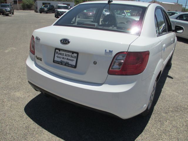 2011 Kia Rio Elk Conversion Van