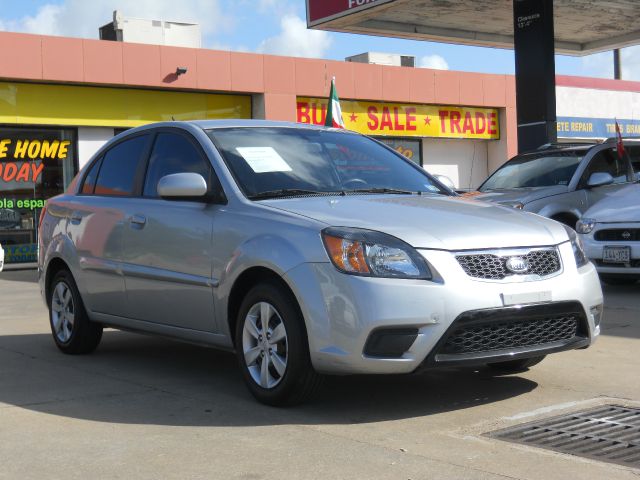 2011 Kia Rio Elk Conversion Van