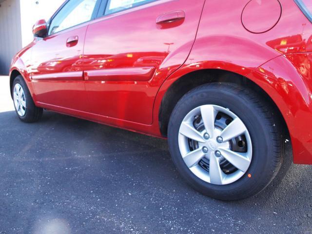 2011 Kia Rio Elk Conversion Van