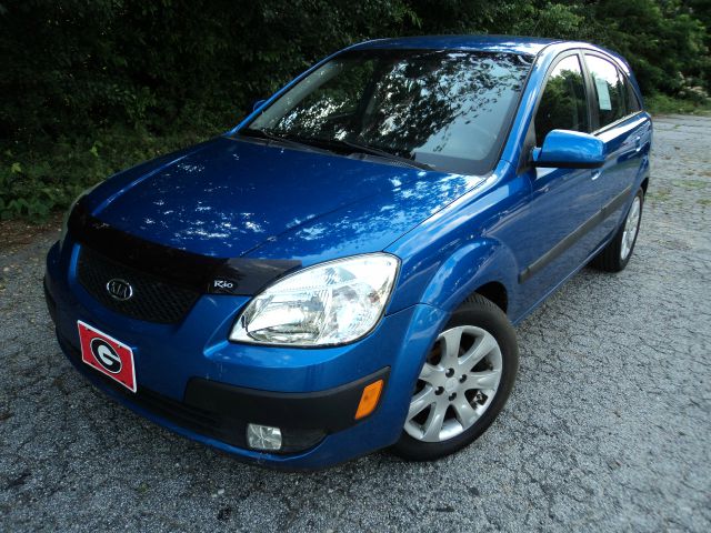 2008 Kia Rio5 AWD, REAR DVD, Navigation, 3RD ROW, Mem/heat Seats