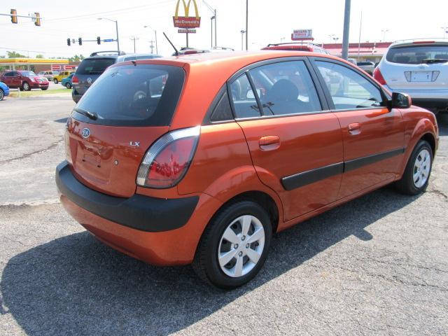 2008 Kia Rio5 Elk Conversion Van