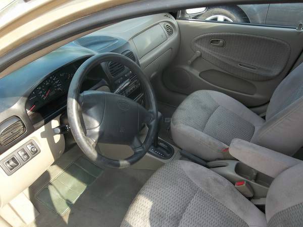 2002 Kia Rio Cinco SW2