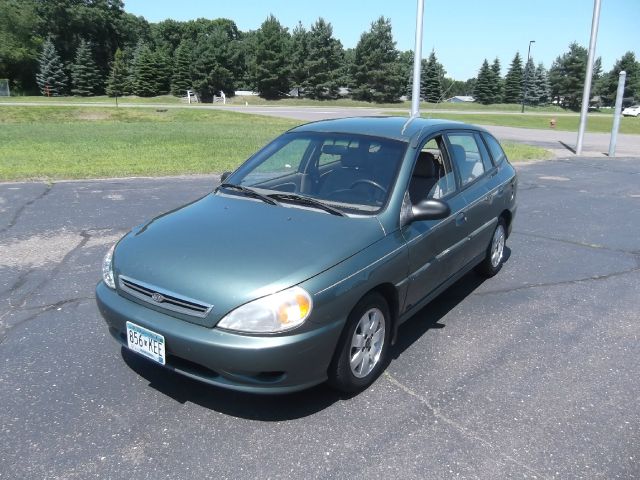 2002 Kia Rio Cinco SW2