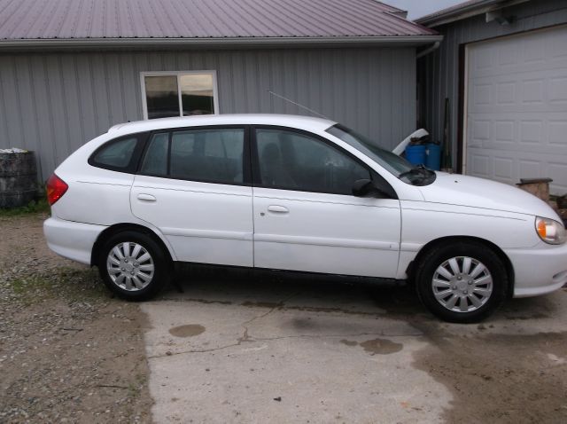 2002 Kia Rio Cinco SW2