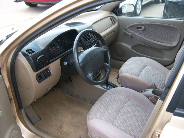 2002 Kia Rio Cinco SW2