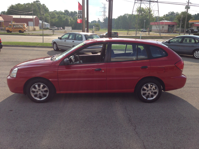 2003 Kia Rio Cinco SW2
