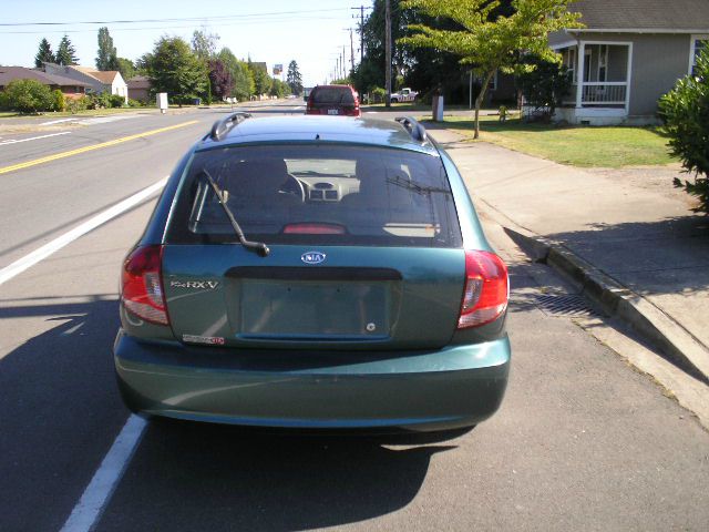 2003 Kia Rio Cinco SW2