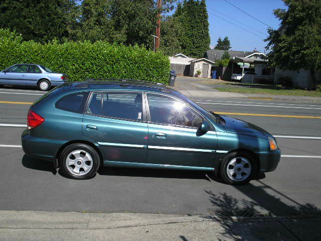 2003 Kia Rio Cinco SW2