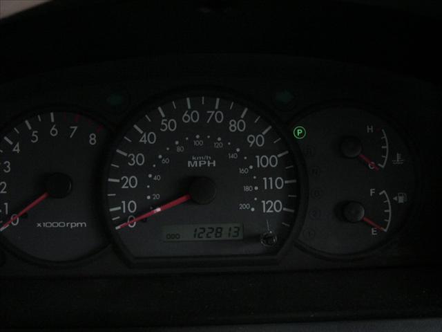 2004 Kia Rio Cinco Unknown