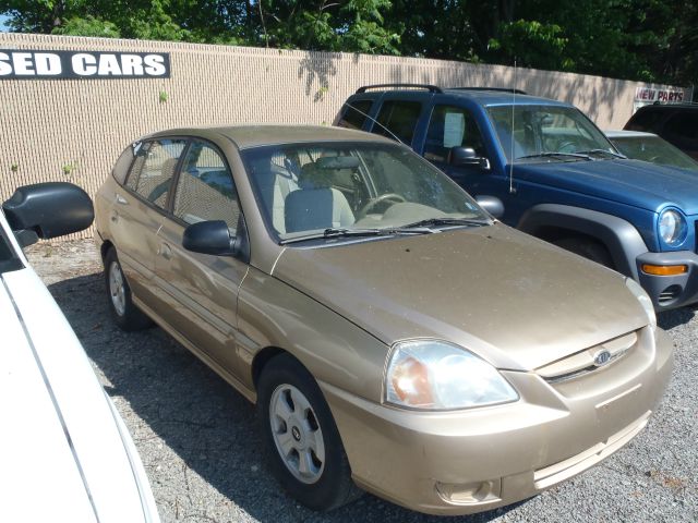 2004 Kia Rio Cinco SW2