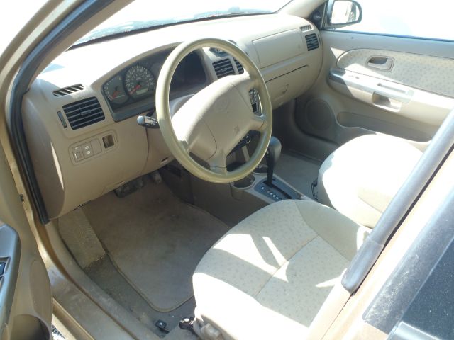 2004 Kia Rio Cinco SW2