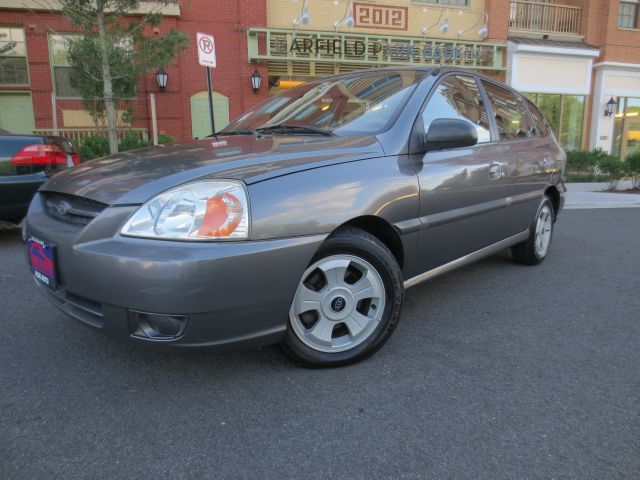 2004 Kia Rio Cinco SW2
