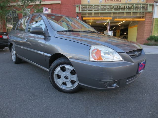 2004 Kia Rio Cinco SW2