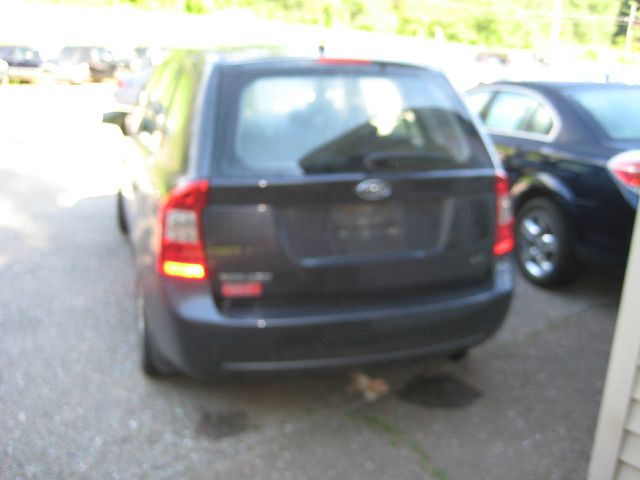 2007 Kia Rondo Elk Conversion Van