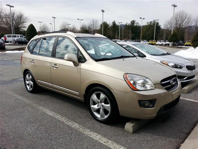 2007 Kia Rondo Open-top