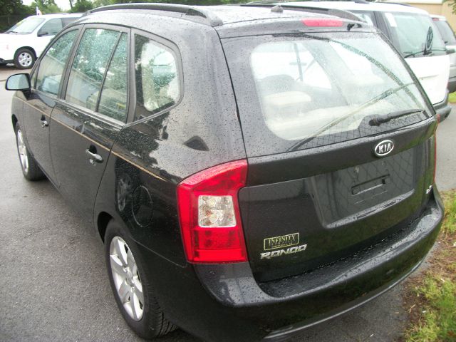 2007 Kia Rondo Elk Conversion Van