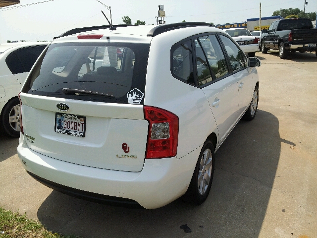 2008 Kia Rondo 5dr HB