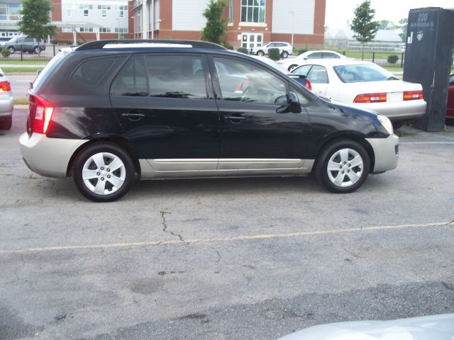 2009 Kia Rondo Elk Conversion Van