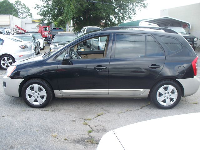2009 Kia Rondo Elk Conversion Van