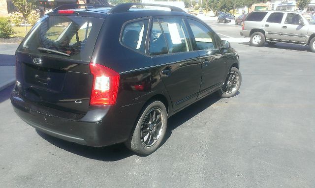 2009 Kia Rondo Elk Conversion Van