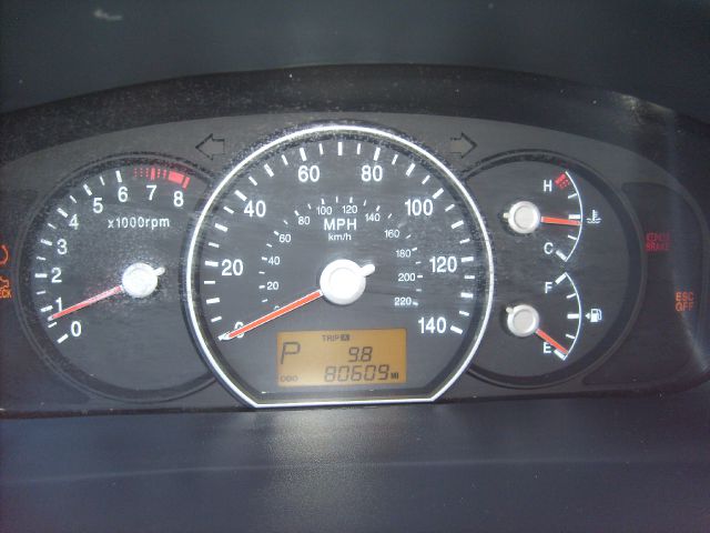 2009 Kia Rondo Elk Conversion Van