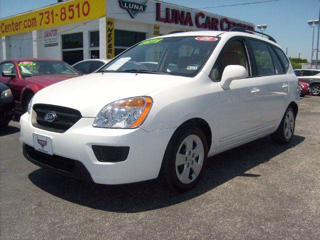 2009 Kia Rondo Elk Conversion Van