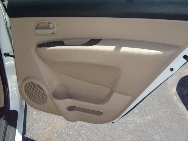 2009 Kia Rondo Elk Conversion Van