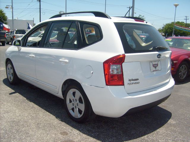 2009 Kia Rondo Elk Conversion Van