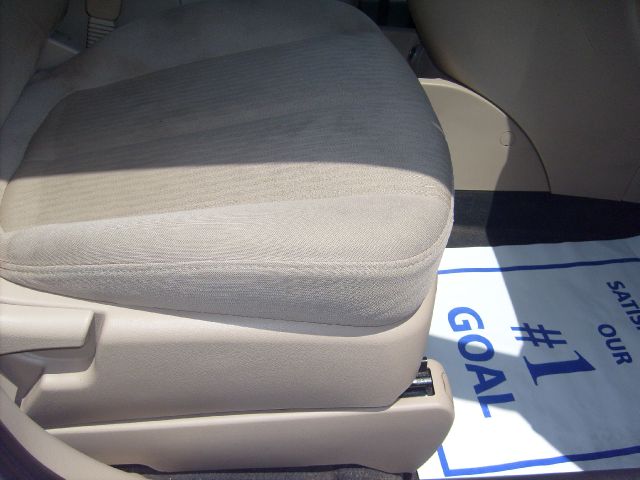 2009 Kia Rondo Elk Conversion Van