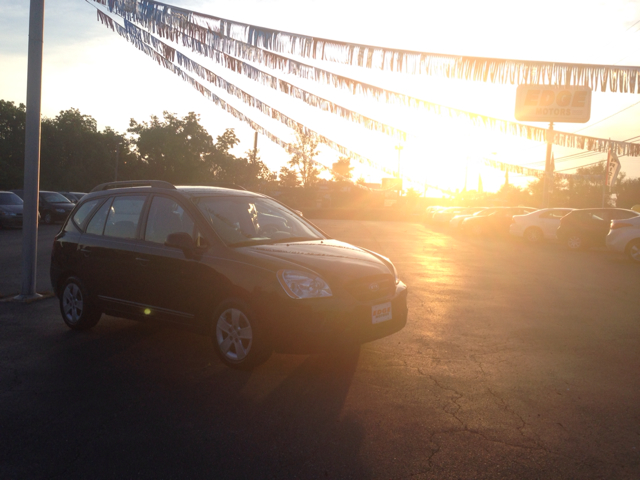 2009 Kia Rondo Elk Conversion Van