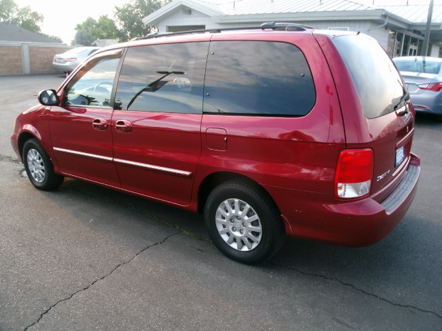 2002 Kia Sedona Open-top