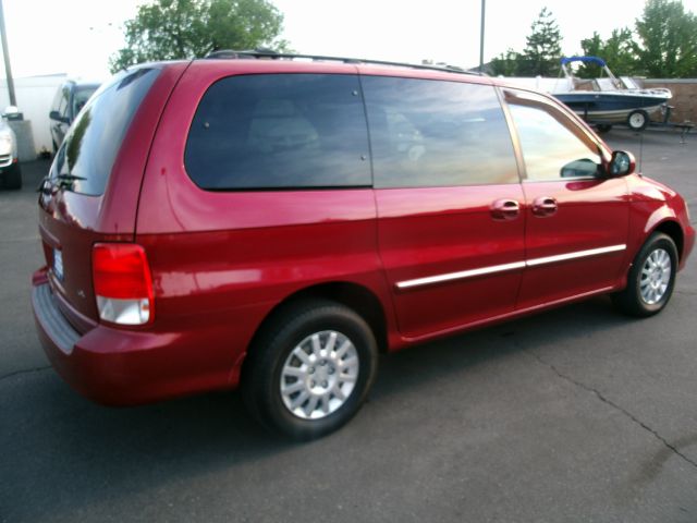 2002 Kia Sedona Open-top