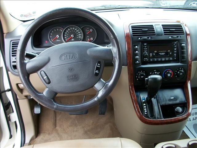 2002 Kia Sedona Elk Conversion Van