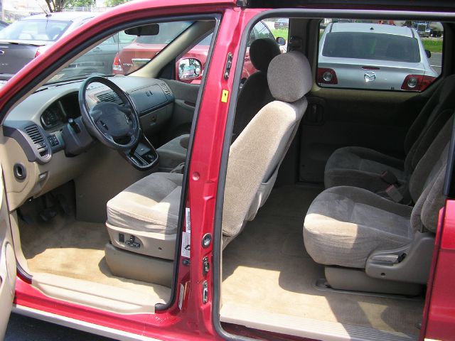 2002 Kia Sedona Unknown