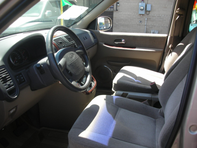 2002 Kia Sedona Open-top