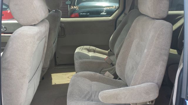 2002 Kia Sedona Open-top