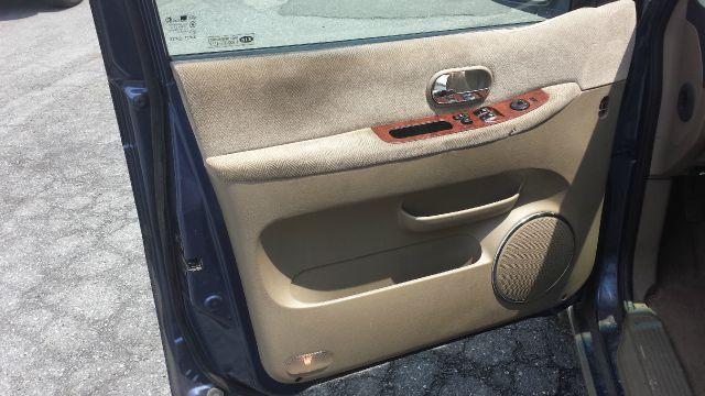 2002 Kia Sedona Open-top