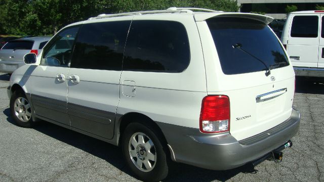 2002 Kia Sedona Open-top