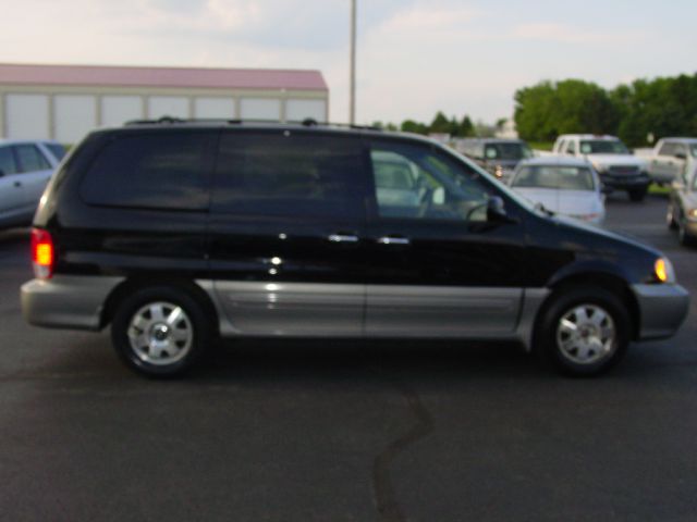 2002 Kia Sedona AWD, Htd Leather, Moonroof