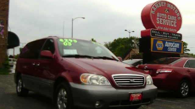 2003 Kia Sedona T6/ AWD