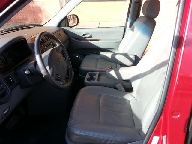 2003 Kia Sedona SL Regular Cab 2WD