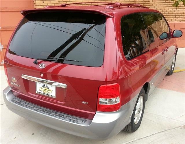 2003 Kia Sedona SL Regular Cab 2WD