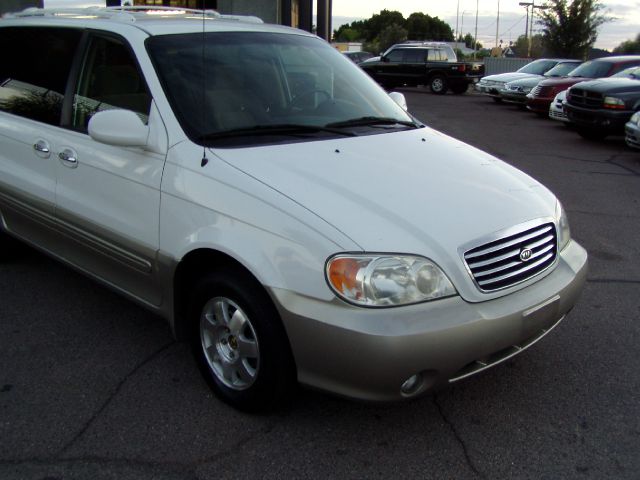 2003 Kia Sedona Open-top