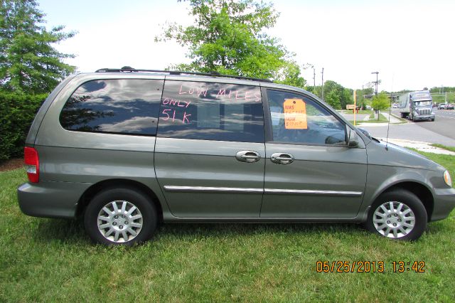 2003 Kia Sedona Elk Conversion Van