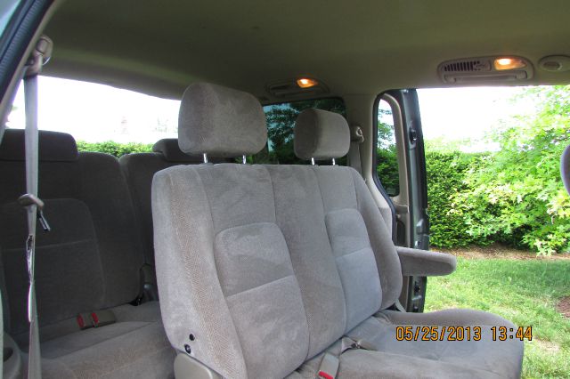 2003 Kia Sedona Elk Conversion Van
