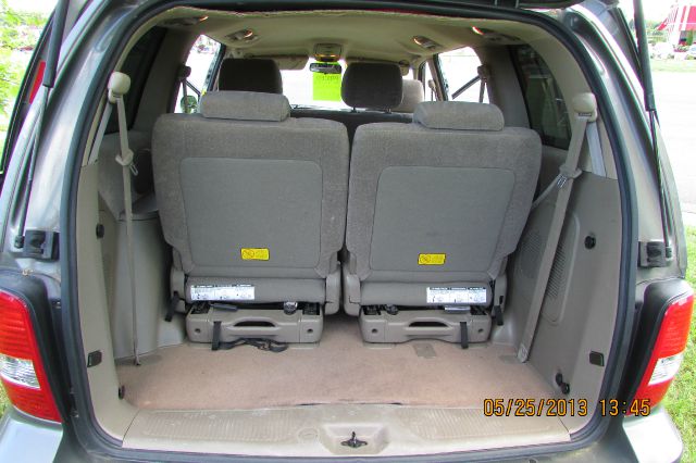 2003 Kia Sedona Elk Conversion Van