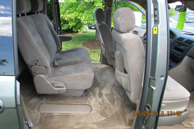 2003 Kia Sedona Elk Conversion Van
